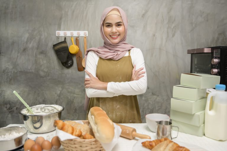 How To Start Halal Food Business in Canada?