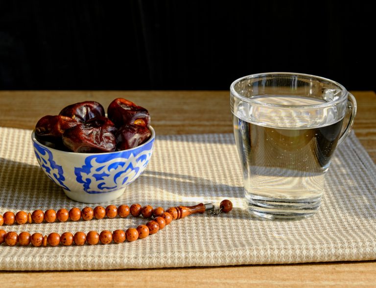 The Role of Dates in Islam: From Sunnah to Suhoor