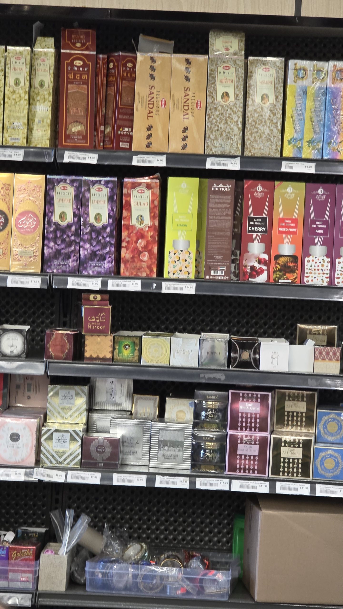 Apna Farm halal grocery store in Mississauga