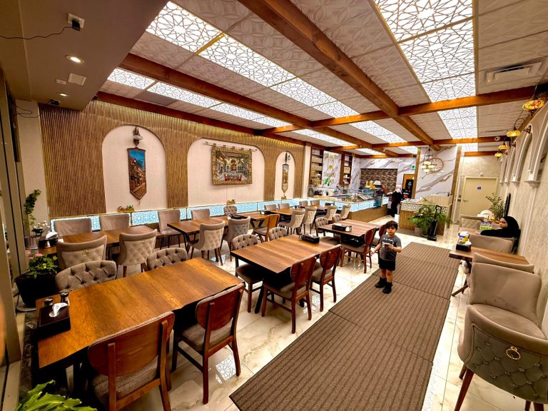 Damaski Palace