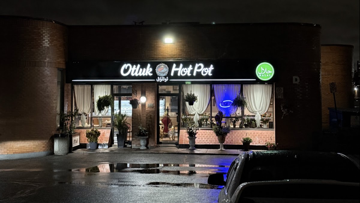 Otluk Halal HotPot logo